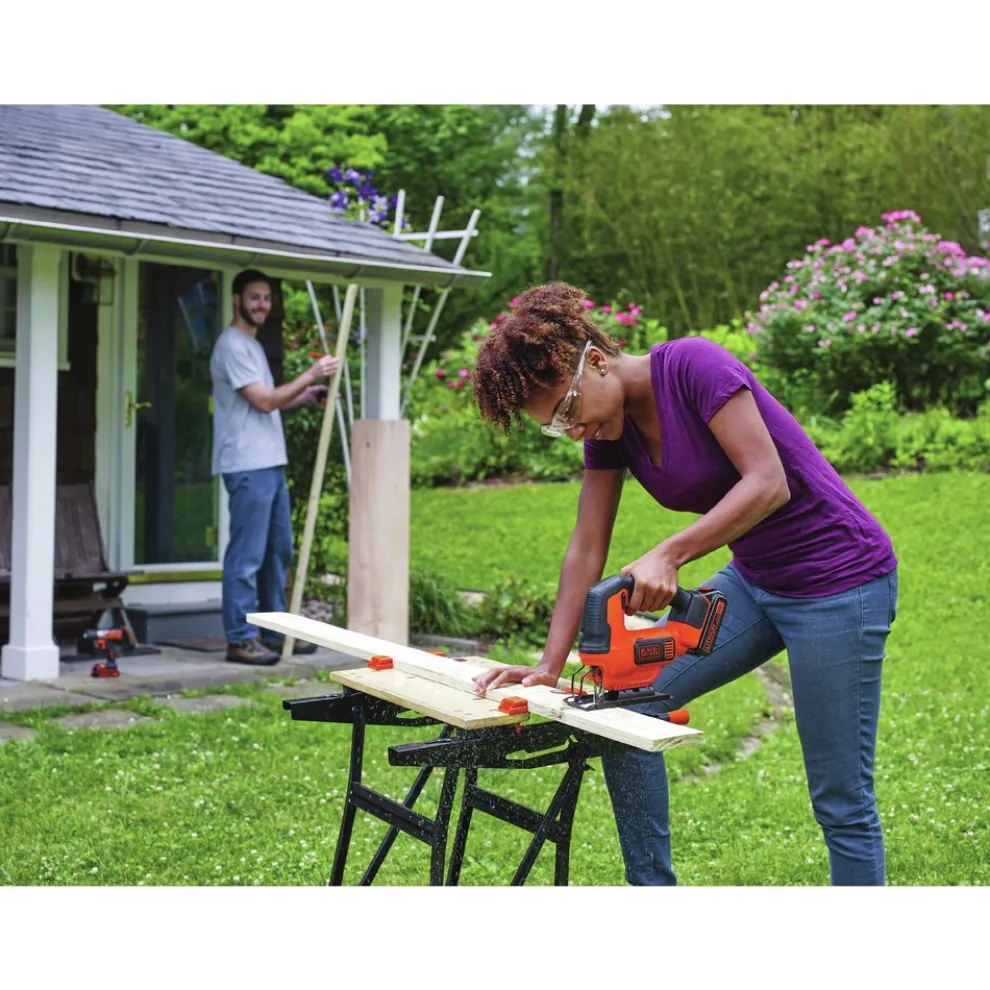 Black & Decker 20V MAX POWERCONNECT Lithium-Ion Brushed Cordless Jig Saw Kit (1.5 Ah)