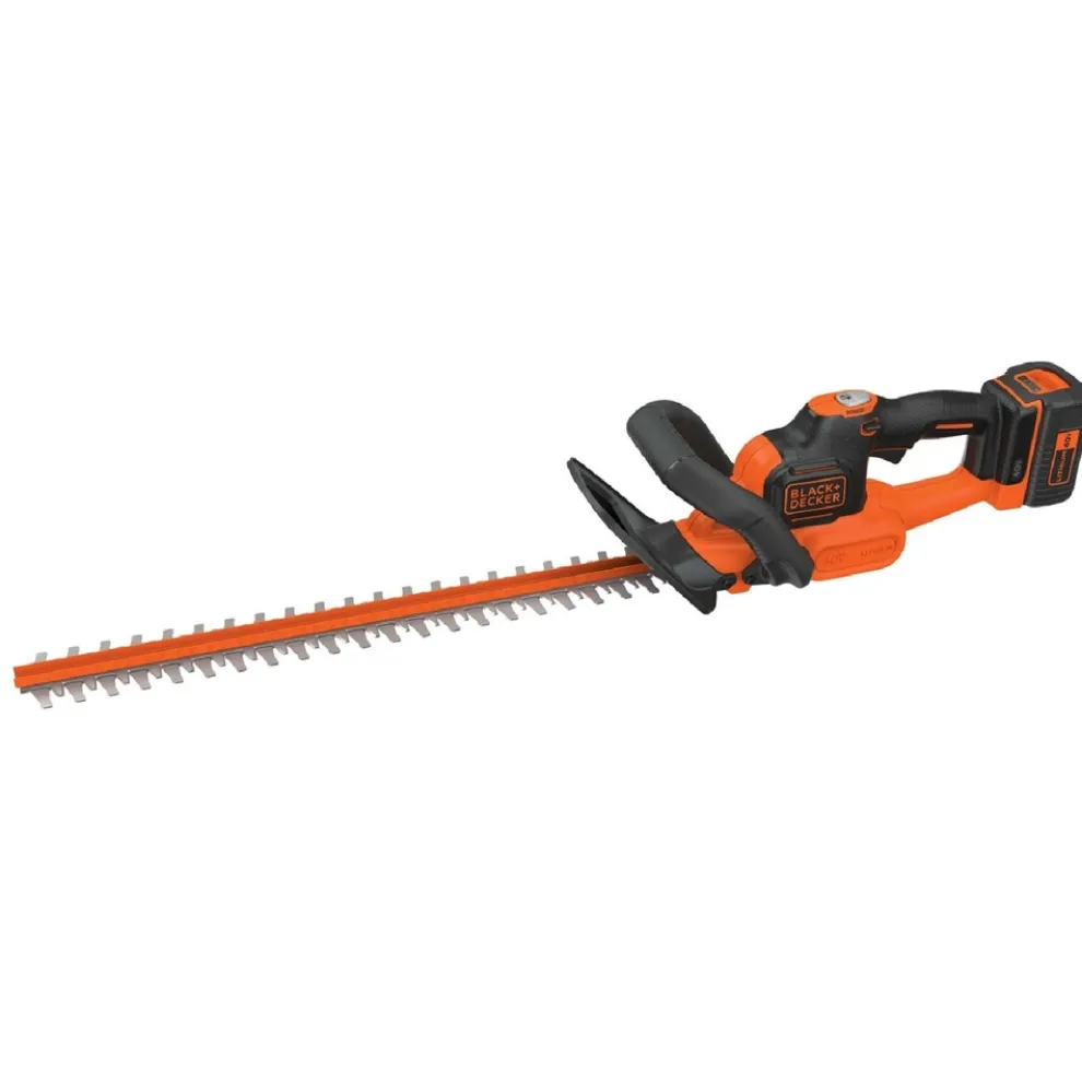 Black & Decker 40V MAX POWERCUT Lithium-Ion 24 in. Cordless Hedge Trimmer Kit (1.5 Ah)