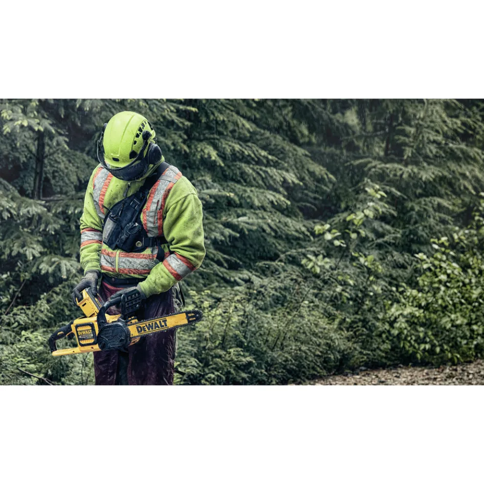 Dewalt DCCS670B 60V MAX Brushless Lithium-Ion 16 in. Cordless Chainsaw (Tool Only)