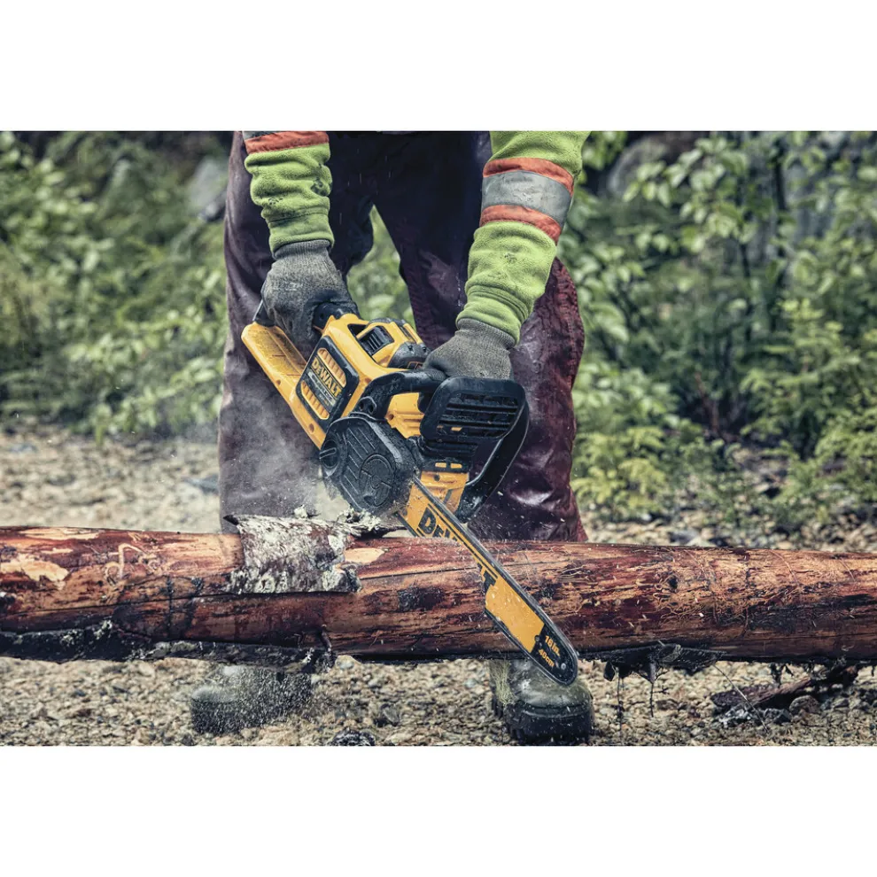 Dewalt DCCS670B 60V MAX Brushless Lithium-Ion 16 in. Cordless Chainsaw (Tool Only)