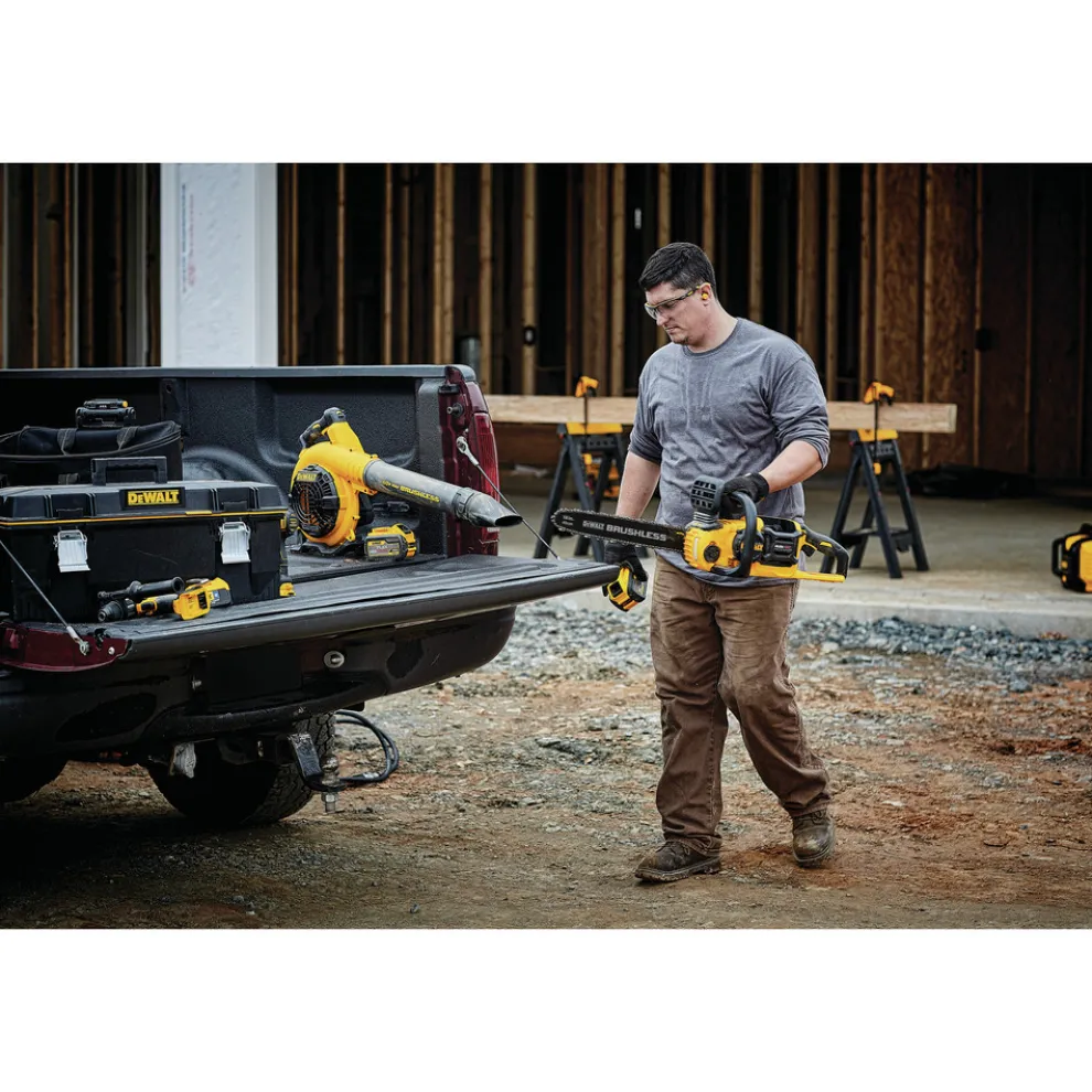 Dewalt DCCS670B 60V MAX Brushless Lithium-Ion 16 in. Cordless Chainsaw (Tool Only)