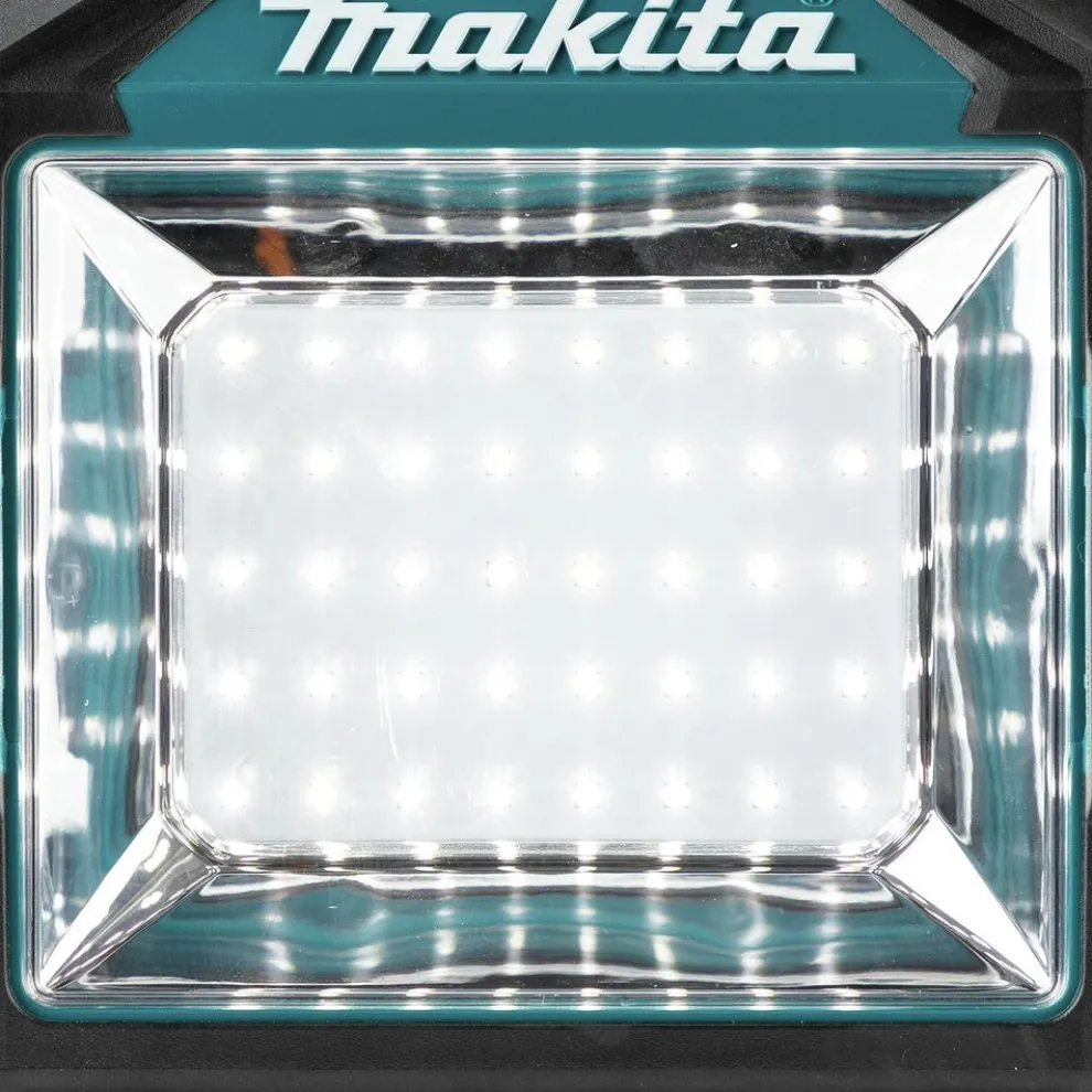 Makita 40V MAX XGT Lithium-Ion Cordless Work Light (Tool Only)