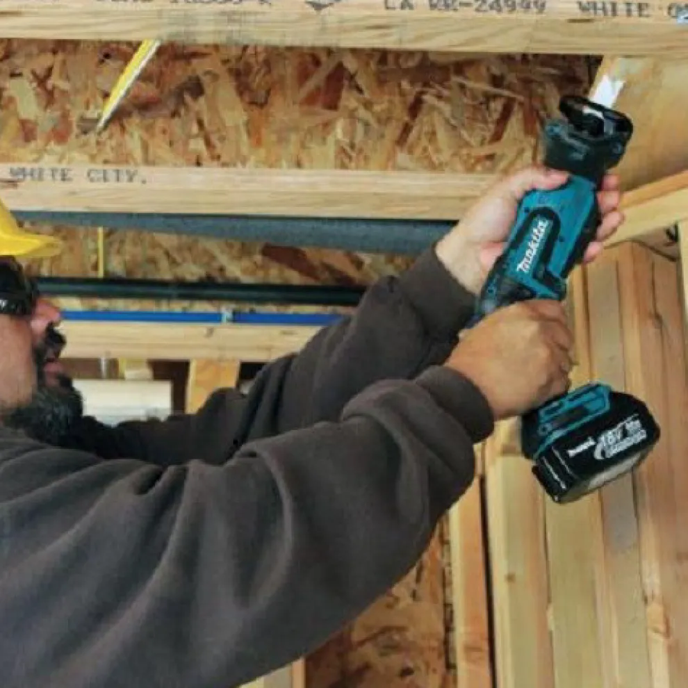 Makita XRJ01Z 18V LXT Lithium-Ion Compact Recipro Saw (Tool Only)