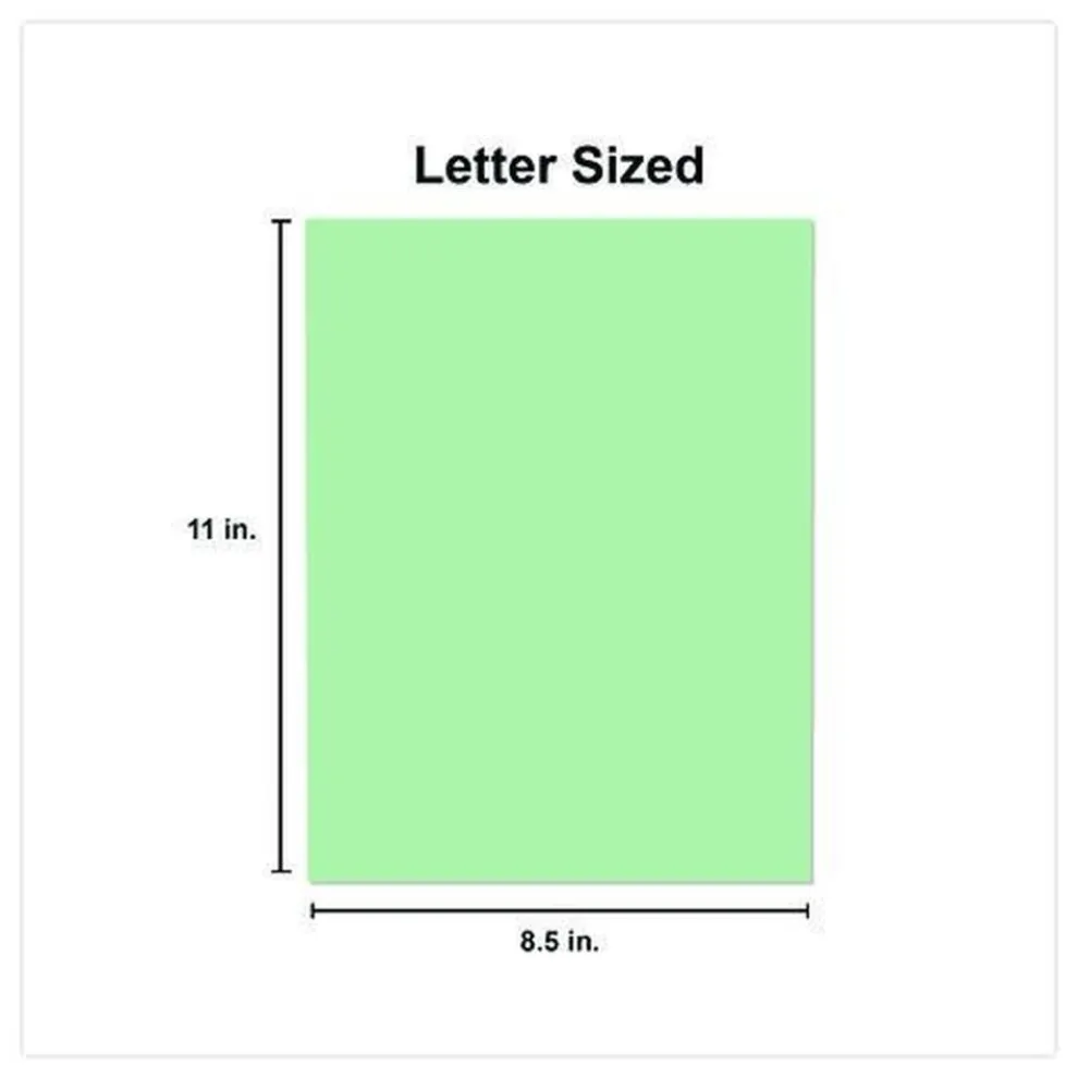 Universal 8.5 in. x 11 in. 20 lbs. Bond Weight Deluxe Colored Paper - Green (10 Reams/Carton)